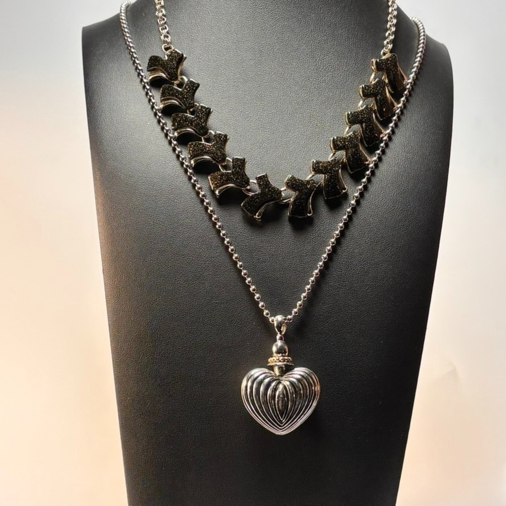 Necklace Set Vintage Silver Gold Heart Pendant Black Glitter Lucite Links - Picture 2 of 11
